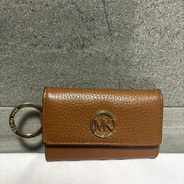 MICHAEL KORS (마이클 코스) 키케이스 브라운