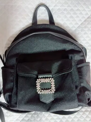 셀포드 비쥬 장식 버클 블랙 백팩