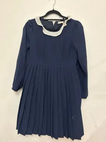 네이비 긴팔 원피스 플리츠 earth