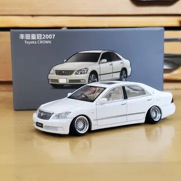 도요타 크라운 2007년 모델 미니카