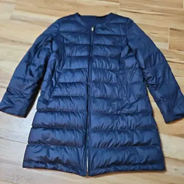 새상품급 B-MING 네이비 다운 코트