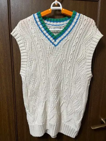 ZARA 니트 베스트