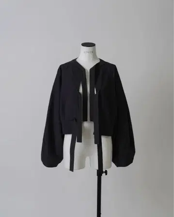 [ 새상품급 ] LOHEN 로헨 노트2WAY 블라우스 그레이