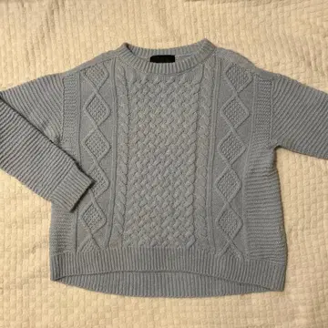 [ UNTITLED ] 케이블 니트 스웨터 사이즈 2 라이트 블루