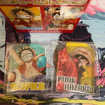 원피스 데이 루피의 코스튬 컬렉션