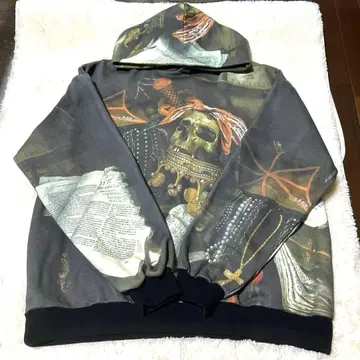 Chilaxxx 스컬 그래픽 후드티