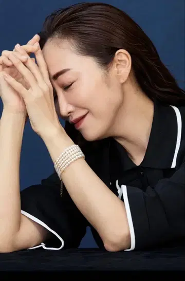 카미사키 메구미 x IRIS 47 x UNITEDARROWS 바르 팔찌