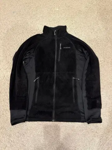 patagonia R2 블랙 플리스 자켓