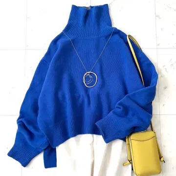 새상품급 아다와스 울 100% 니트 하이넥 슬릿 오버 사이즈