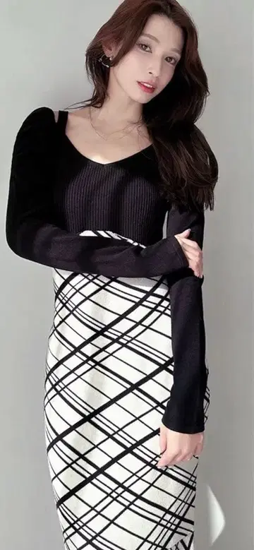롱 니트 원피스 블랙과 화이트 체크 무늬 F 사이즈