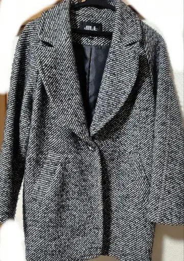 질슈트 아트 코트 s 사이즈