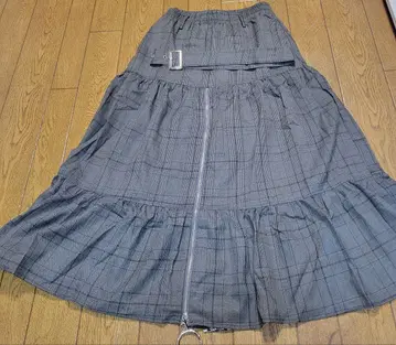 NIER 체크 무늬 플레어 롱 스커트