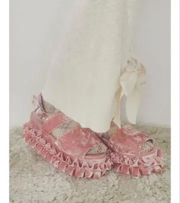 merry jenny 벨로아 프릴 샌들 핑크
