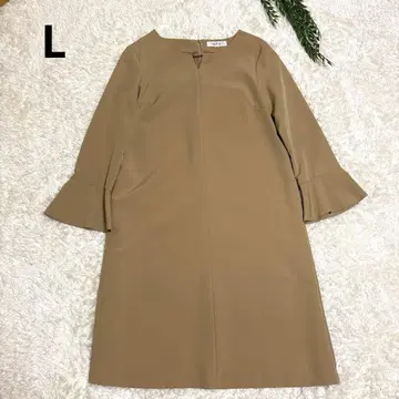 INDIVI 긴팔 원피스 노카라 베이지 플레어 골드바 월드