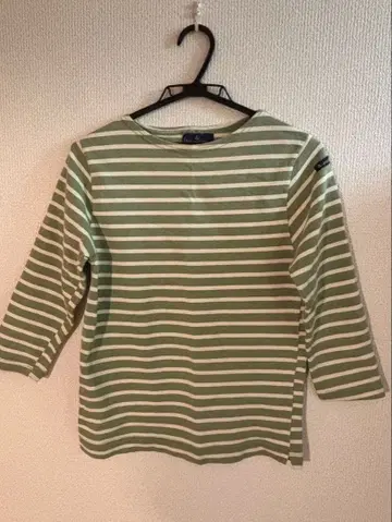 Le minor 그린과 화이트 스트라이프 5부 소매 티셔츠