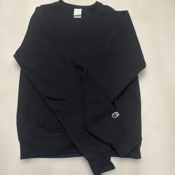 Champion 블랙 맨투맨 S