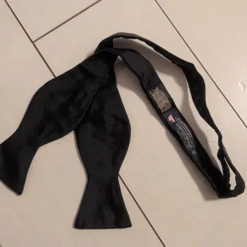 Brooks Brothers 블랙 나비 넥타이