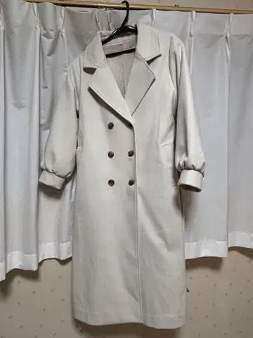 MAJESTIC LEGON 화이트 롱 코트