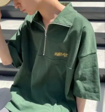 차오패닉 티피 자수 하프 지퍼 맨투맨 티셔츠