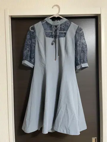 rojita 무릎 위 원피스