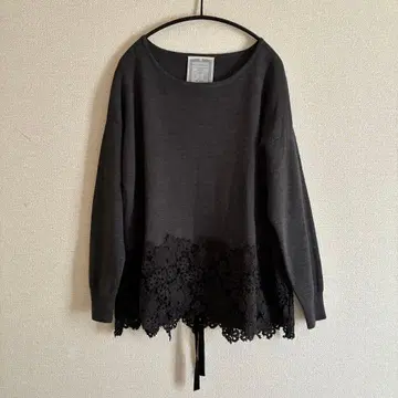 BEARDSLEY 비어즐리 밑단 레이스 니트 다크 그레이