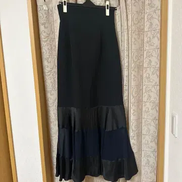 [ 최종 가격 인하 ] 코코딜 시어 캉캉 스커트 블랙