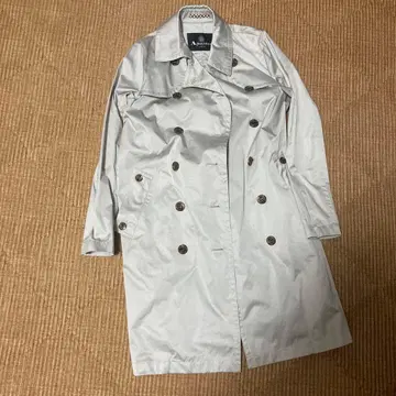 아쿠아스큐텀 롱 코트