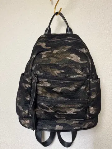 로즈버드 카모 패턴 메쉬 백팩