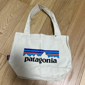 patagonia 토트백 크림색