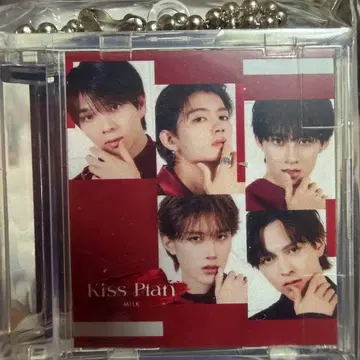 M!LK 미니 재킷 키링 Kiss Plan