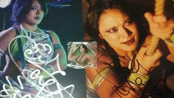 이이다 사야 포트레이트 2종 세트 친필 사인+아크릴 씰