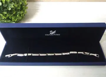 [ 미사용급 ] SWAROVSKI 팔찌 실버 메탈 크리스탈 상자