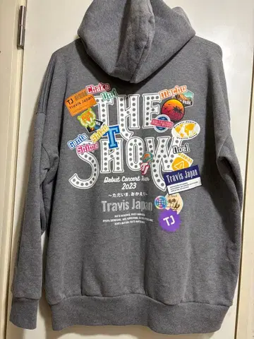 Travis Japan THE SHOW 2023 후디 [ 끈 없음 ]