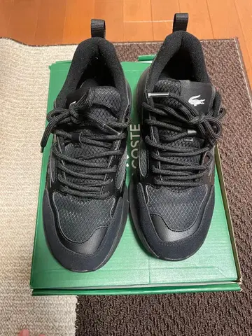 LACOSTE 블랙 스니커즈