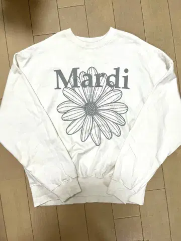 Mardi 꽃무늬 프린트 맨투맨