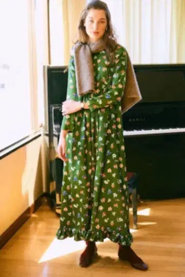 더 신존/THE SHINZONE 긴팔 꽃무늬 롱 원피스