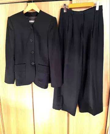 엠포리오 아르마니 블랙 셋업 노카라 자켓 와이드 팬츠 42