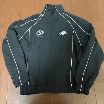 블랙 나일론 자켓