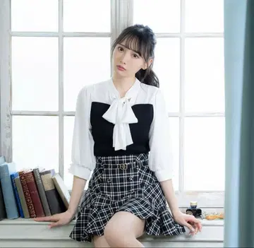 evelyn 상의 셔츠뷔스티에 니트