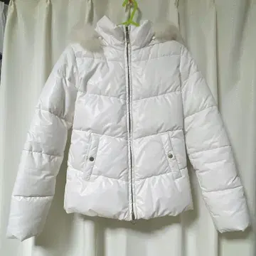 [ Dear Princess ] 화이트 후드 부착 다운 자켓