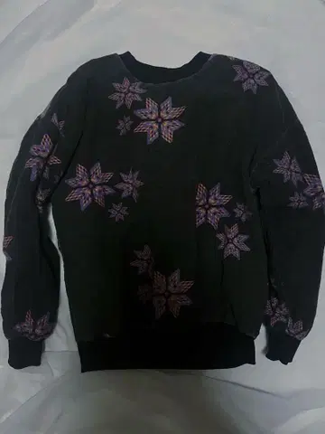 Euro Geometric Patterns Reversible Sweat