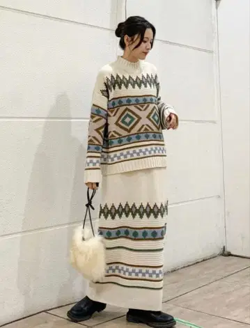 그린파크스 노르딕 니트 셋업 아이보리