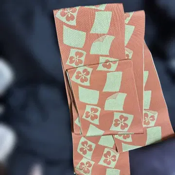 전통적인 빨간색과 그린 꽃무늬 오비, 새상품, 새상품급