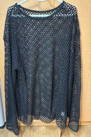 ADRER 블랙 메쉬 긴팔 상의