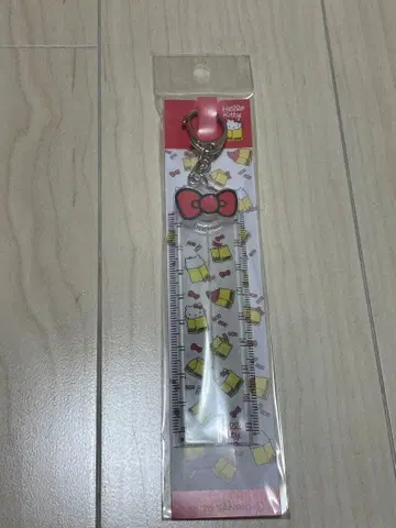 헬로키티 눈금자 키체인 포함
