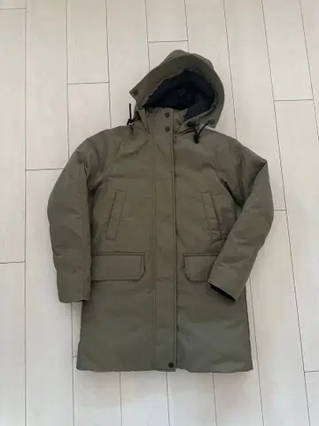 에버레인 다운 코트 다운 파카 카키