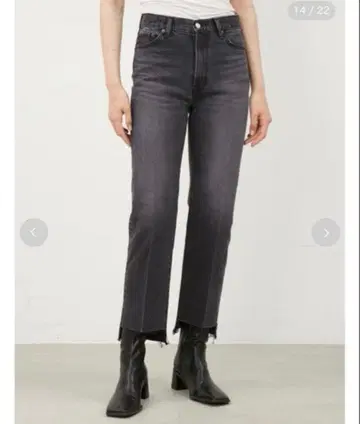 Mila Owen (밀라 오웬) 밑단 단차 데님 팬츠 블랙