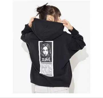 X-girl 페이스 로고 프린트 블랙 후드티