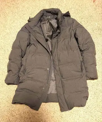 [새상품급] 유니클로 심리스 다운 코트 남성용 M