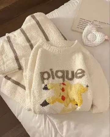 미사용 새상품! 젤라토피케 좋아하시는 분께 피카츄 남성용 포근포근 파자마